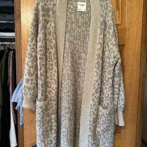 Abercrombie & Fitch Gray Cardigan Sweater